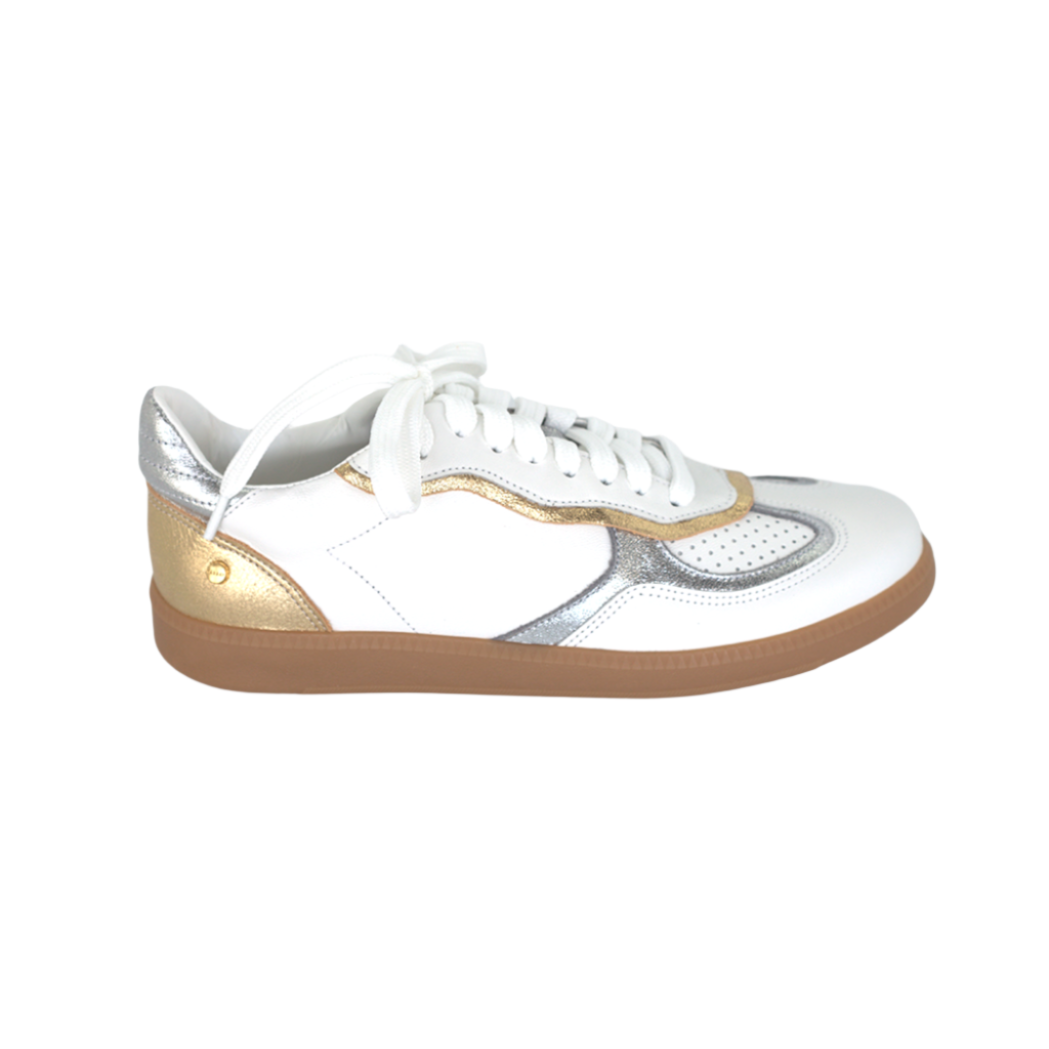 Naia Sneakers - White Flats TARBAY