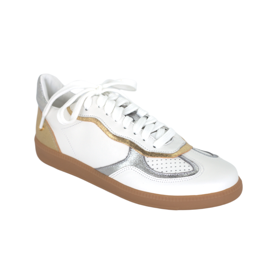 Naia Sneakers - White Flats TARBAY