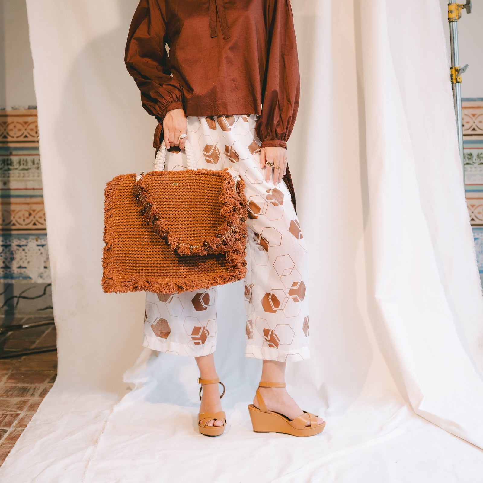 Gosssypium Tote Bag Large - Caramel & Buttercream Hand & Crossbody Bags FW25