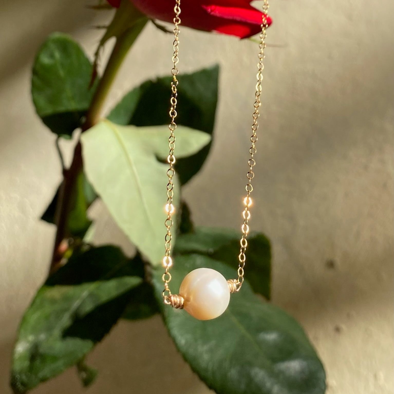 Single Pearl Necklace (8mm) Necklaces TARBAY