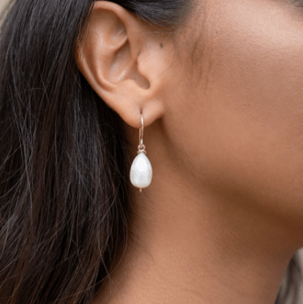Susan Dangle Earrings (35mm) - Pearl Earrings CLASICOS