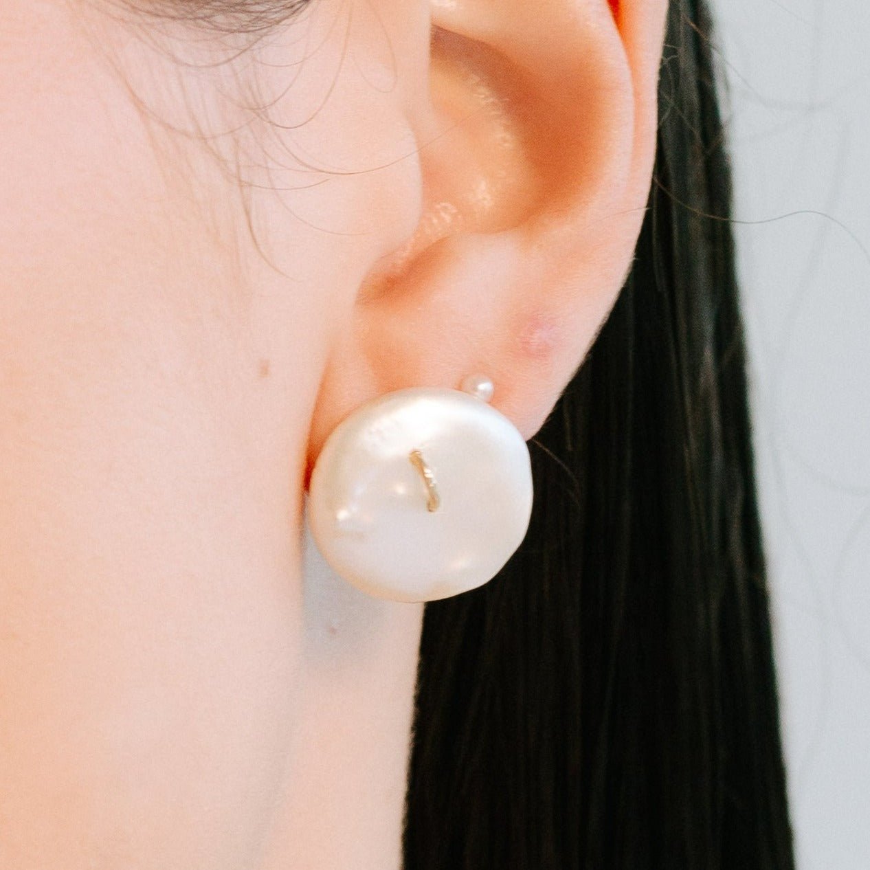 Kleidia Earrings (20mm) - Pearl Earrings CLASICOS