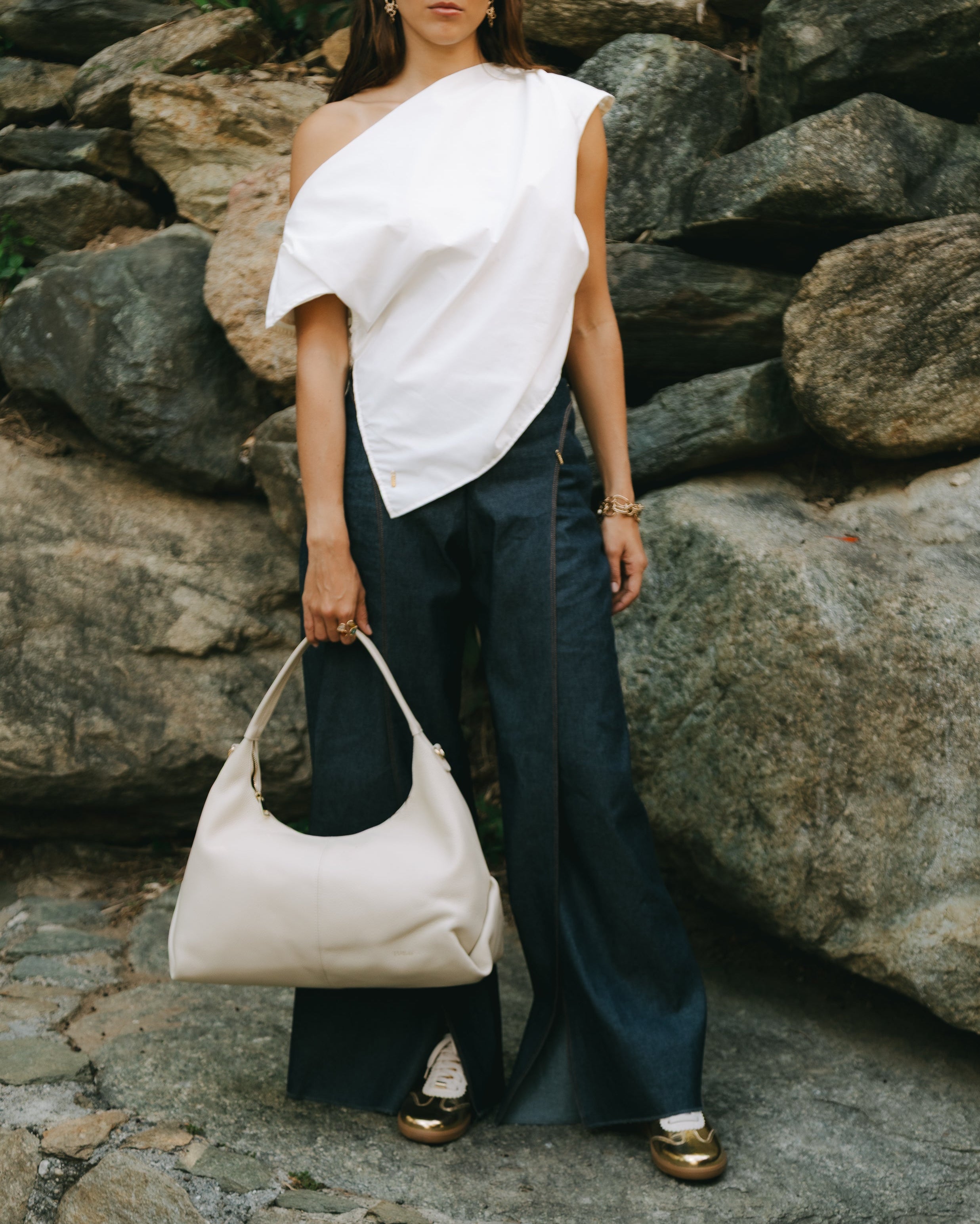 Aimutu Top - White Tops TARBAY