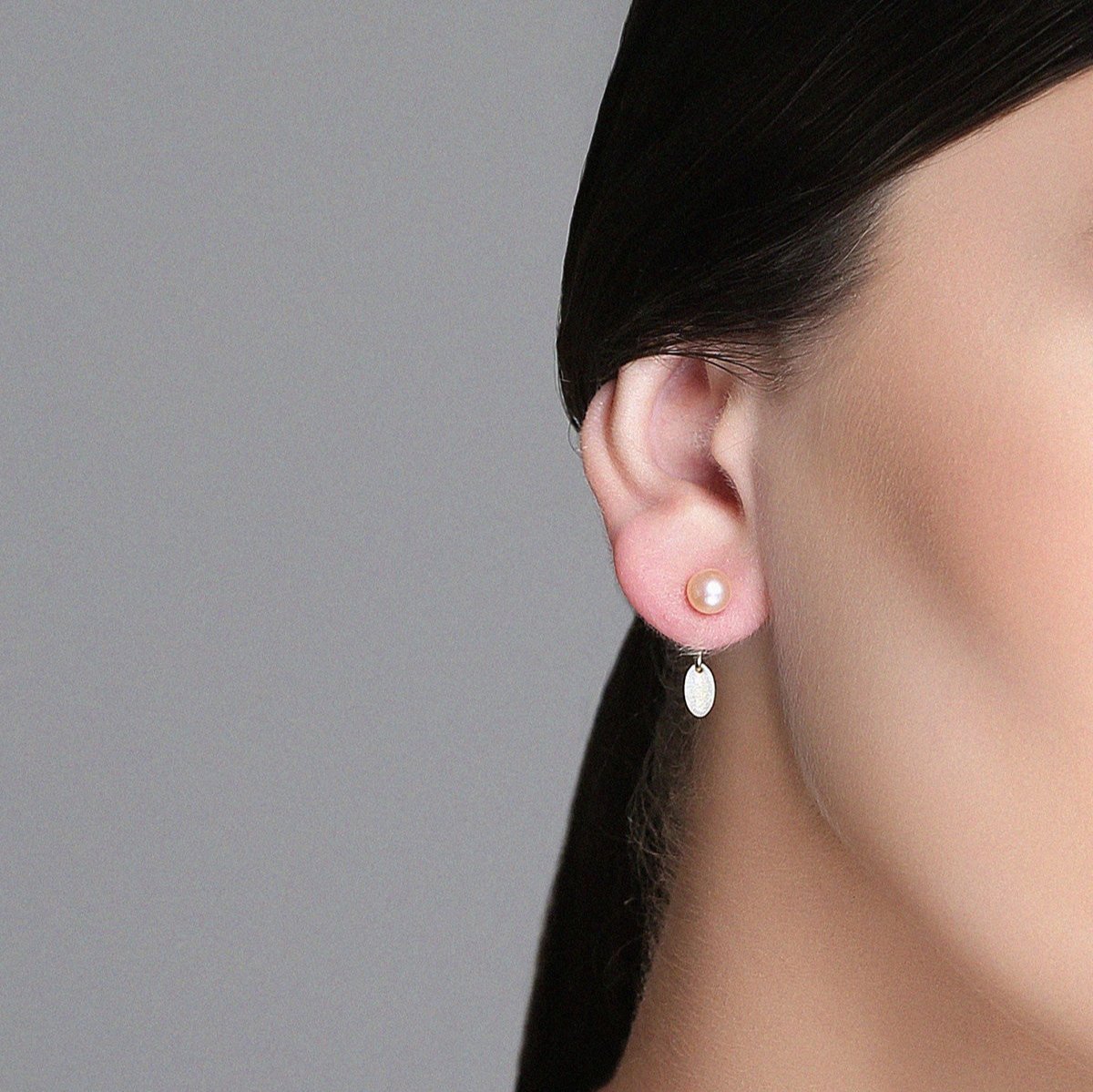 Classic Half-Round Pearl Earrings (9-10mm) - White Pearl Earrings CLASICOS