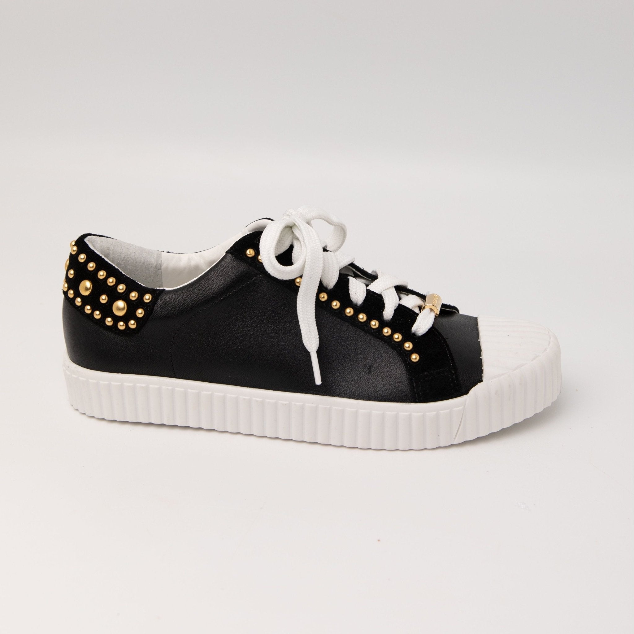 Verona Sneakers - Black Flats FW25