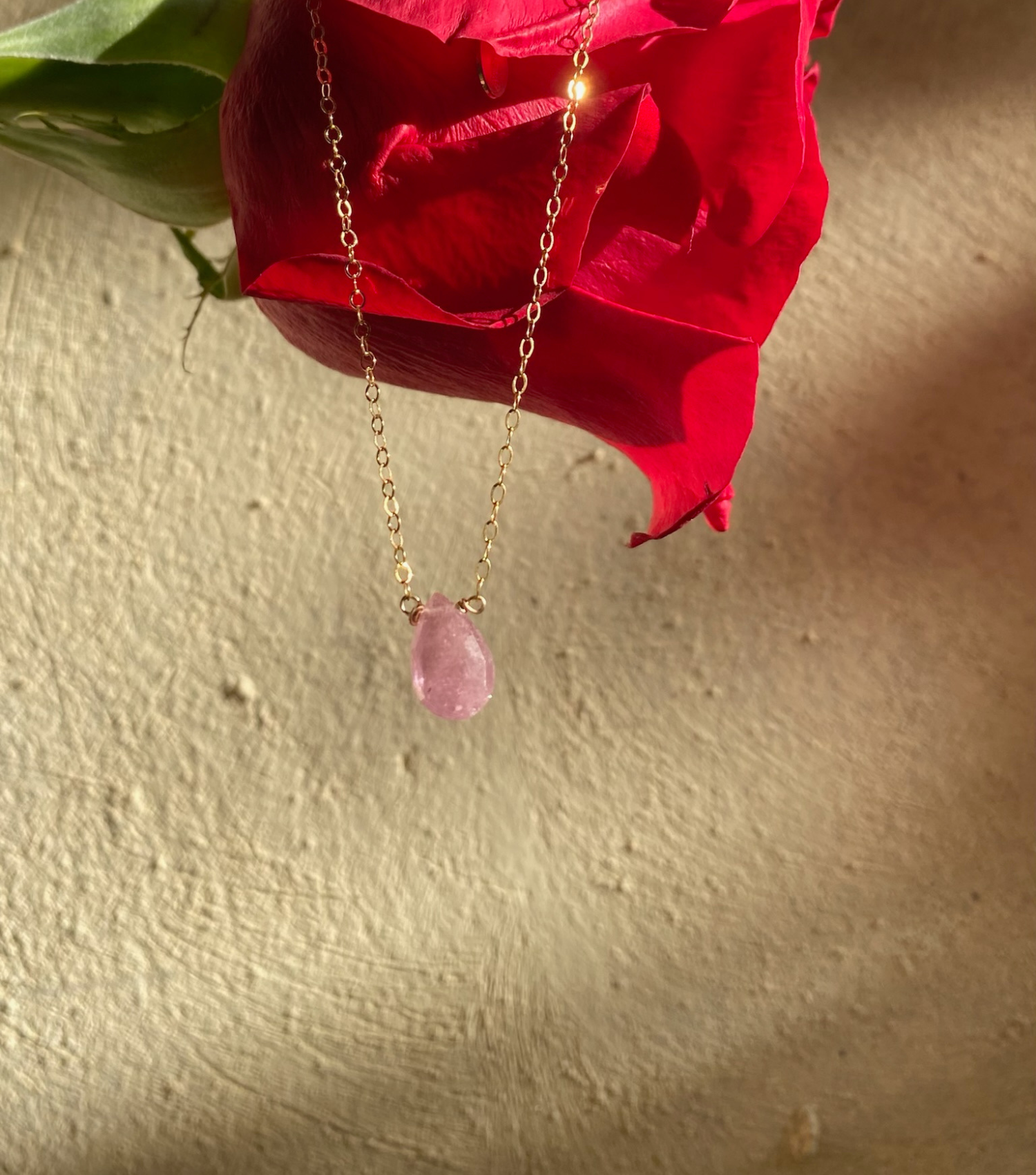 Gema Necklace - Rose Sapphire (10mm) Necklaces TARBAY   