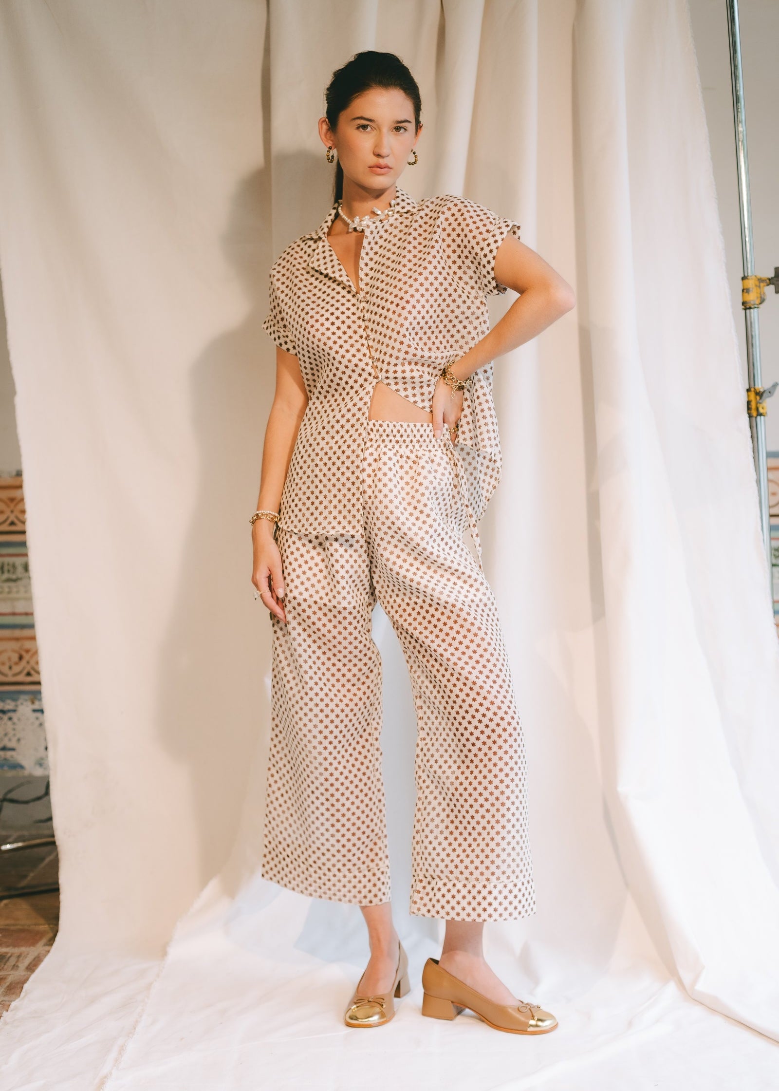 Azucena Pants - White & Tan Blossom Print