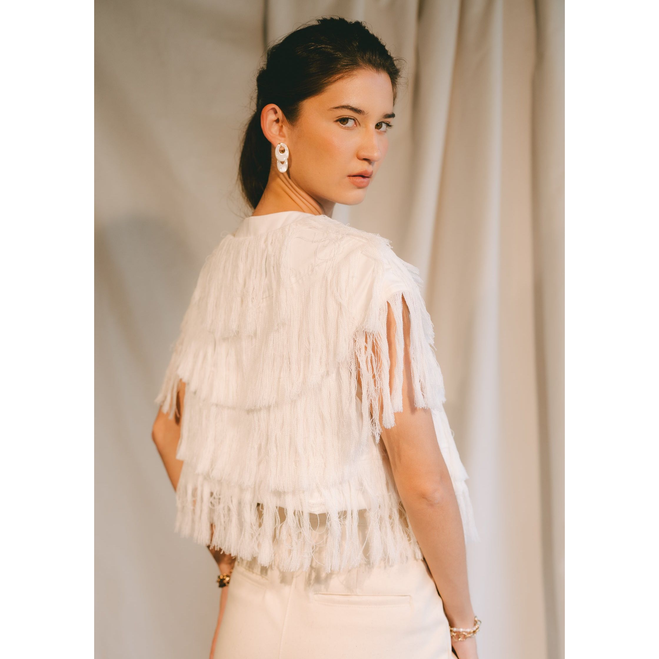 Cairel Vest - White Vests FW25