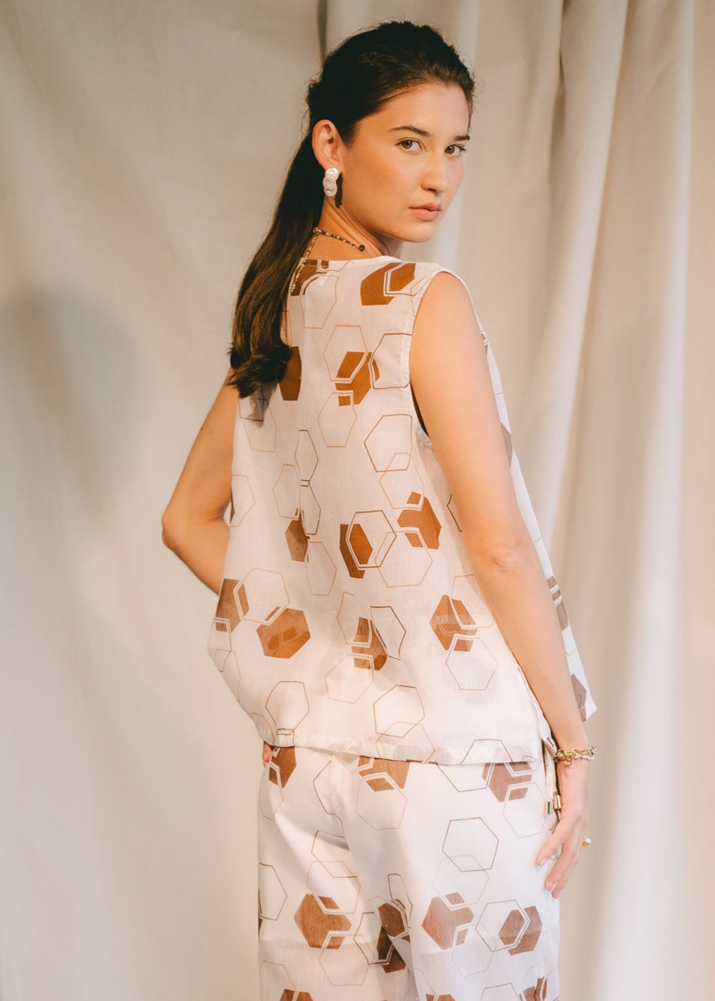 Irma Top - White & Tan Hexagon Print