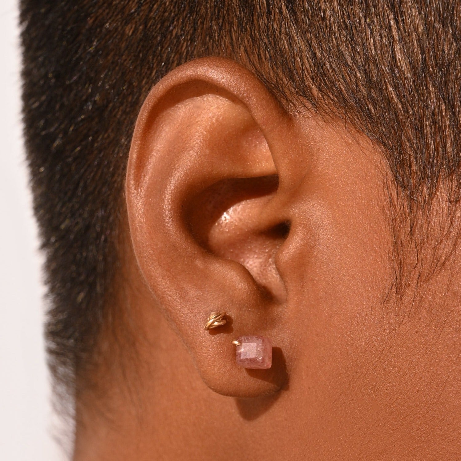 Solitario Earrings #1 (10mm) - Cuarzo Cherry Earrings TARBAY   