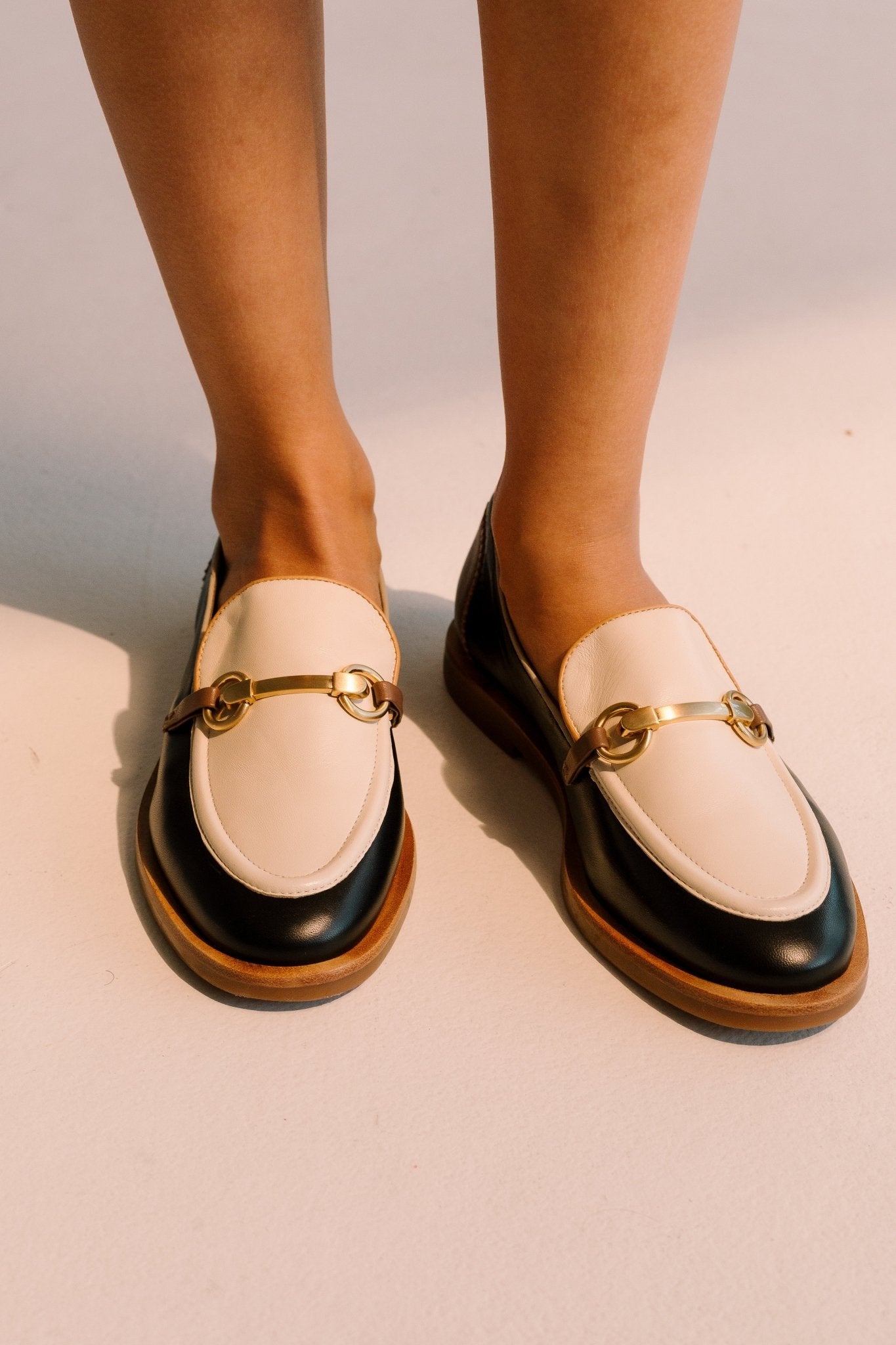 Carlota Moccasin - Black Flats TARBAY